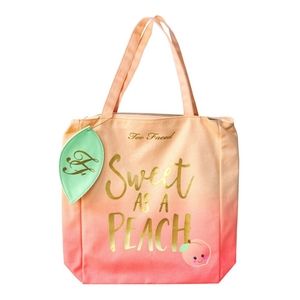🍑NWT- TOO FACED -Sweet As A 🍑 Tote Bag "SO CUTE"
